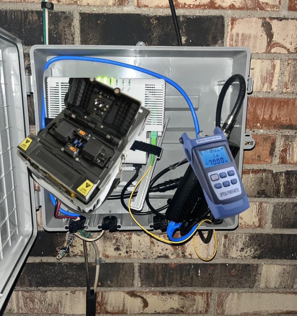 Quy trình hàn nối thuê bao cáp quang Fiber Internet - FTTH bằng máy hàn cáp quang